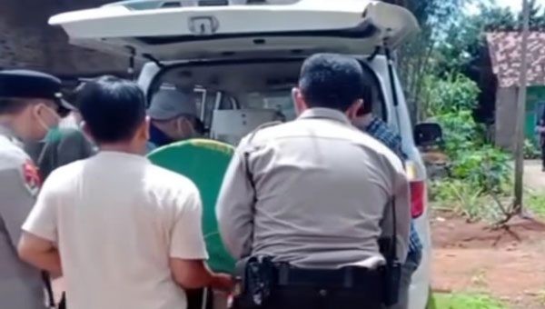 Anak-Bunuh-Ayah-Kandung-di-