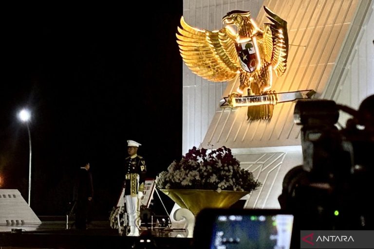 Prabowo upacara di tmp